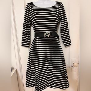 Old Navy Black and White dress XS